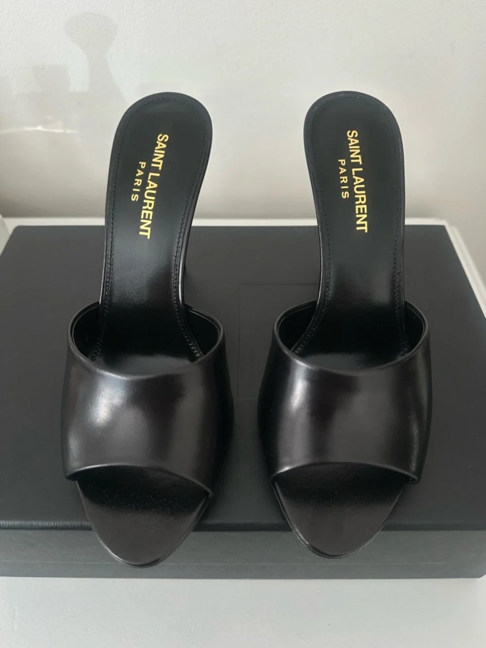 Saint Laurent Black LA 16 Leather Mules 36.5 - Picture 4 of 7